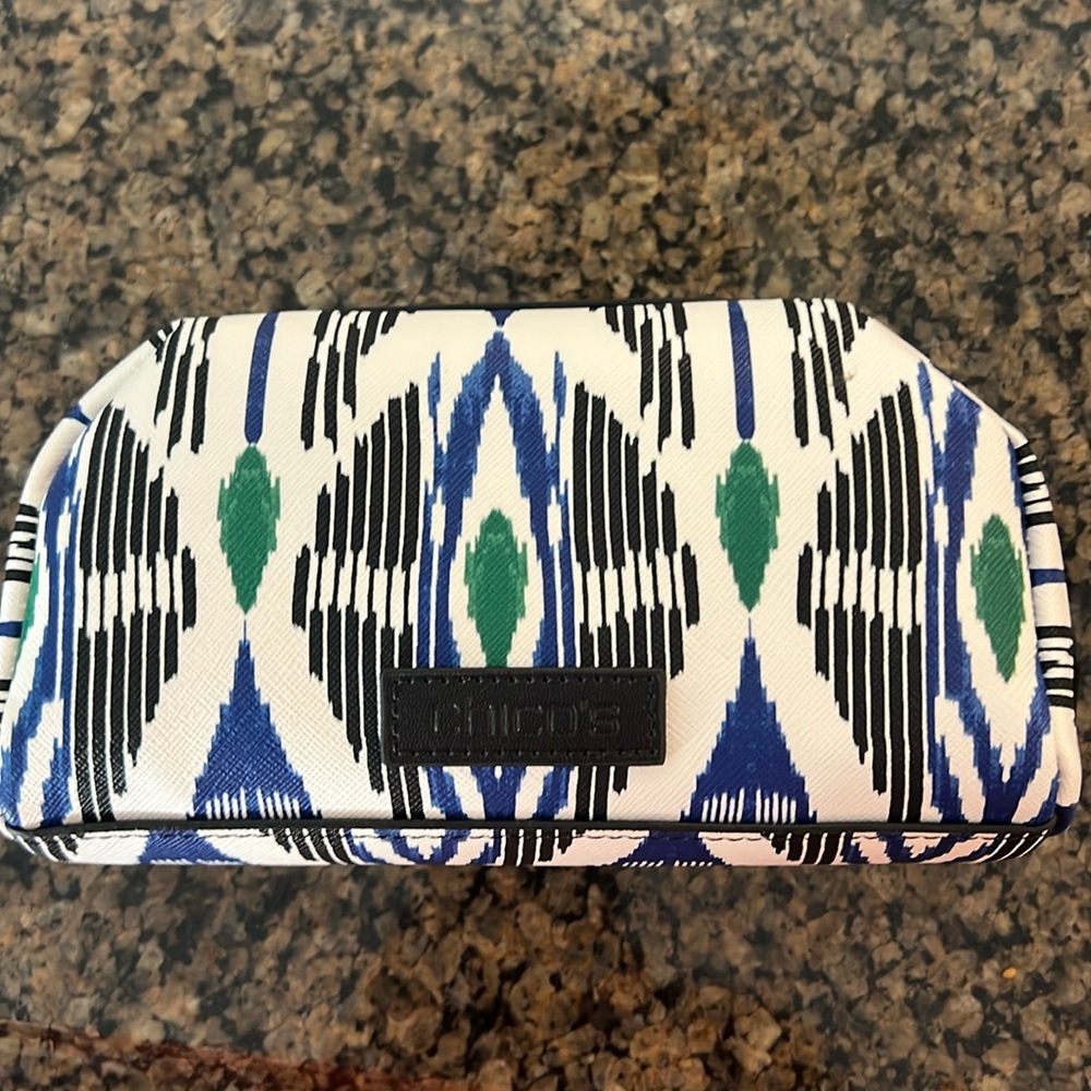 New Chicos Makeup Bag